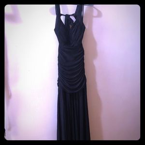 BLACK EVENING GOWN - size 2/4
